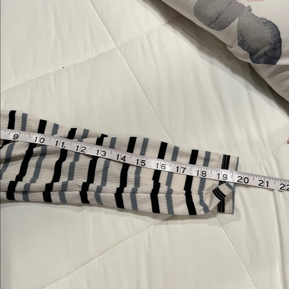 Nice Striped Ribbed Top - Picture 4 of 7